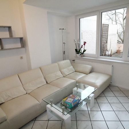 Rheinblick 3-Zimmer Apartment Mainz Bagian luar foto